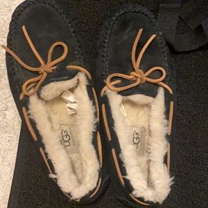 UGG MOCCASINS